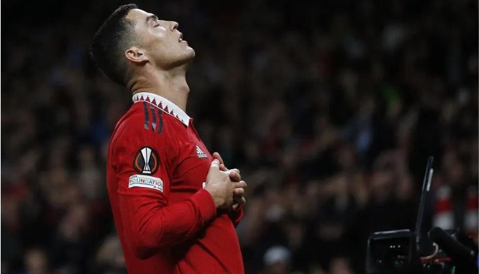 Manchester United e Cristiano Ronaldo rescindem contrato